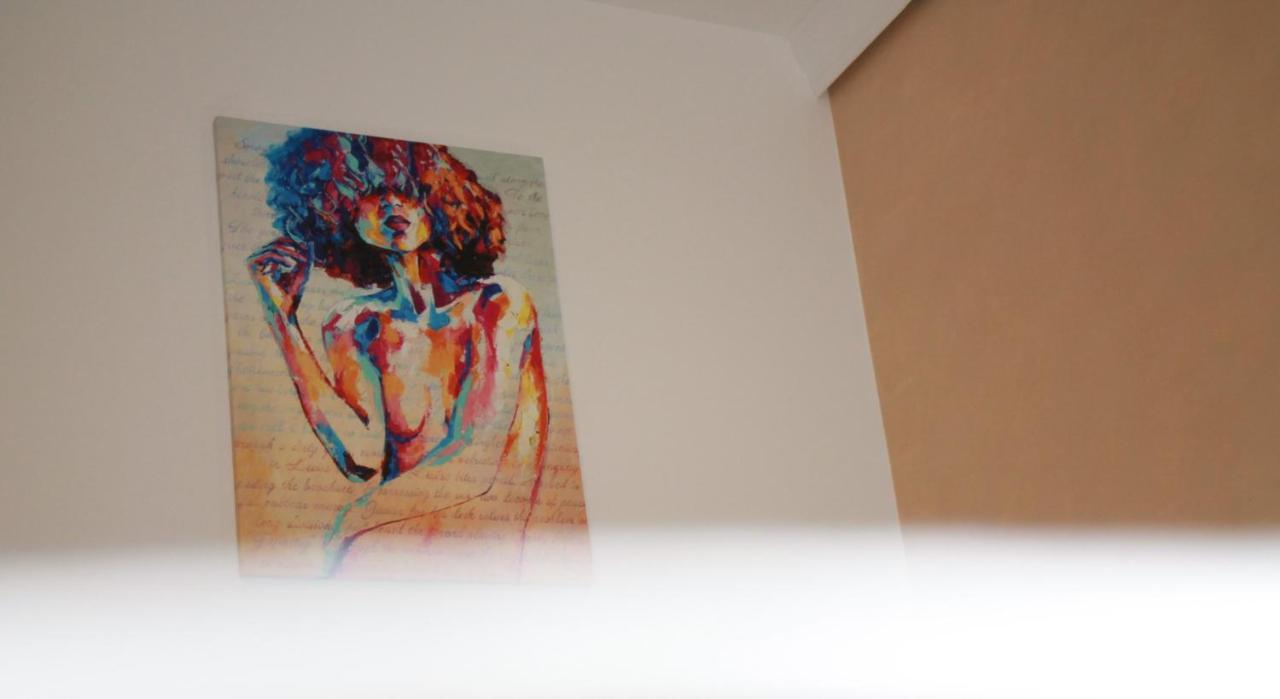 Studio Dristor - Foarte Curat Si Frumos Bucareste Exterior foto